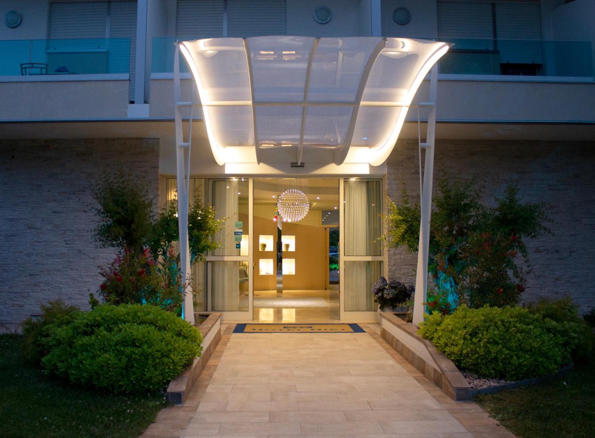 Hotel Hiki 3 Superior Bibione Extérieur photo