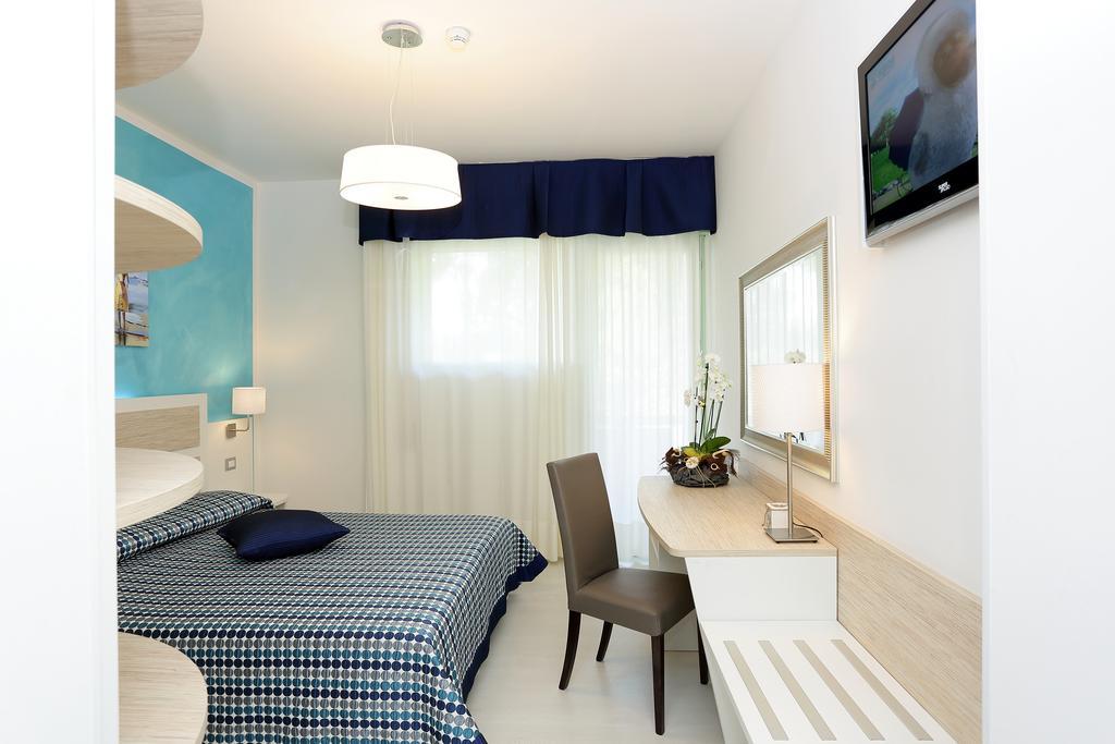 Hotel Hiki 3 Superior Bibione Extérieur photo
