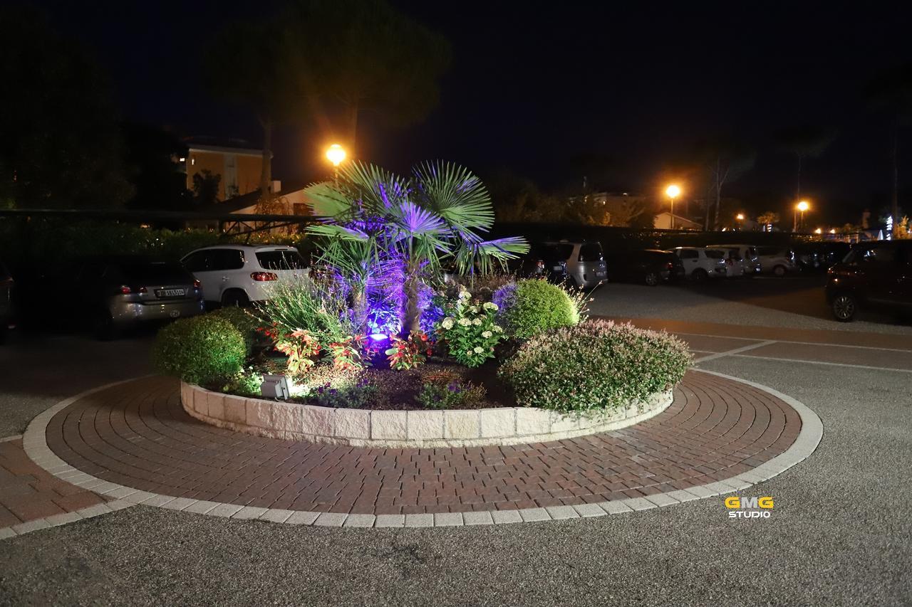 Hotel Hiki 3 Superior Bibione Extérieur photo
